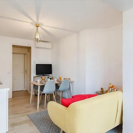 Lumiere Yourhosthelper Apartment