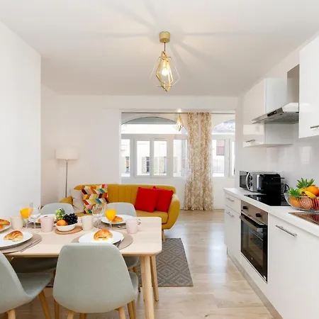 Lumiere Yourhosthelper Apartment *
