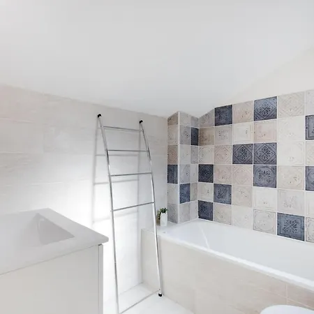 Apartment Lumiere Yourhosthelper Cannes